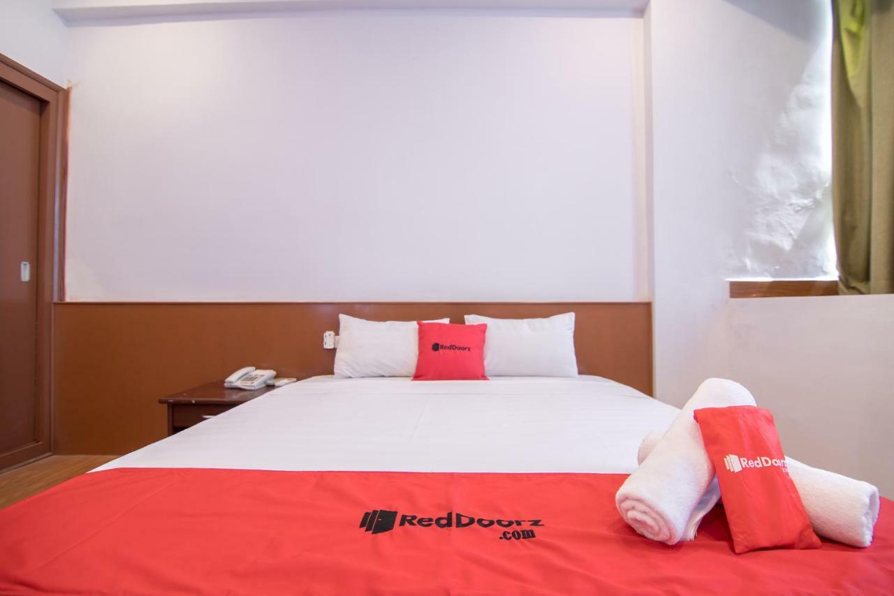 Reddoorz Plus Near Van Mieu Quoc Tu Giam Hanoi Zewnętrze zdjęcie